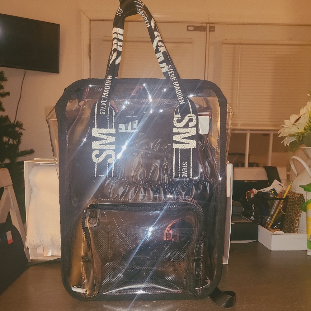 Steve Madden gift bag.